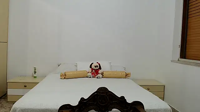 Snapshot of ZajiraShane chatting on September 30, 9:37 am ZajiraShane online show from September 30, 9:37 am