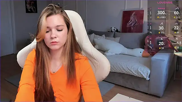 Frau Lina online show from April 28, 4:11 pm