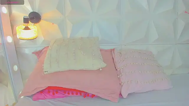 cute latinaxxx online show from April 3, 3:48 am