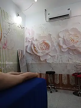 zizi public online show from May 19, 1:56 am