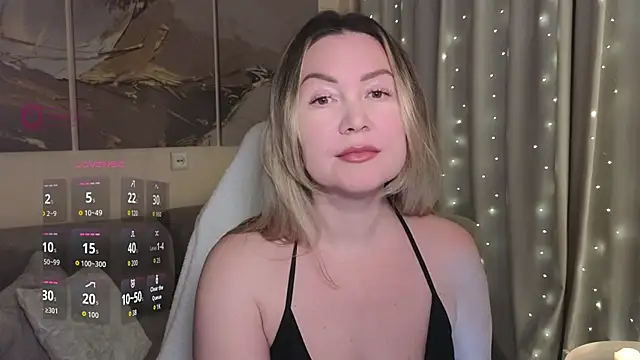 ElleCherry online show from October 7, 6:34 pm