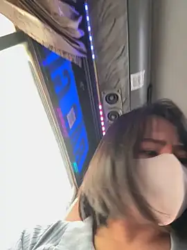 May-Squirt online show from April 23, 8:11 am