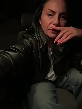 KimKelly13 online show from April 9, 7:41 pm