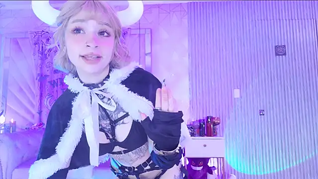 zephirahabney online show from December 13, 7:53 pm