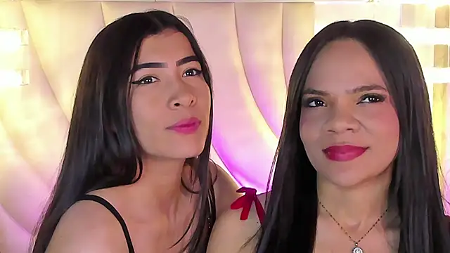 siara and zoe online show from June 27, 11:00 pm