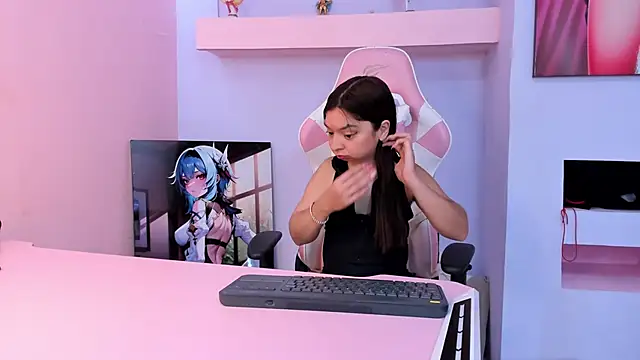 CharlotteMuller online show from April 24, 8:55 pm