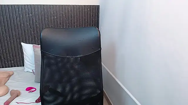 chanel brunette online show from December 4, 6:41 pm