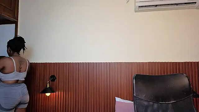 chanel brunette online show from February 12, 12:18 pm