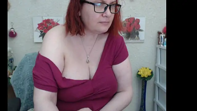 Snapshot of PlayfullMature chatting on September 23, 10:02 am PlayfullMature online show from September 23, 10:02 am
