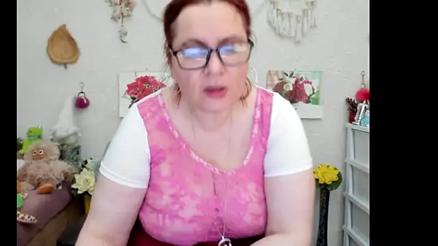 Snapshot of PlayfullMature chatting on September 17, 8:12 am PlayfullMature online show from September 17, 8:12 am