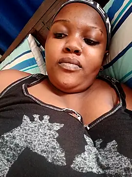 queennapal online show from April 27, 4:20 am