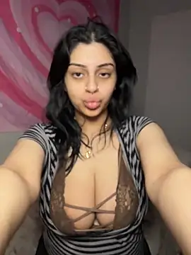 ThickerThanYoBitch online show from February 15, 11:42 am