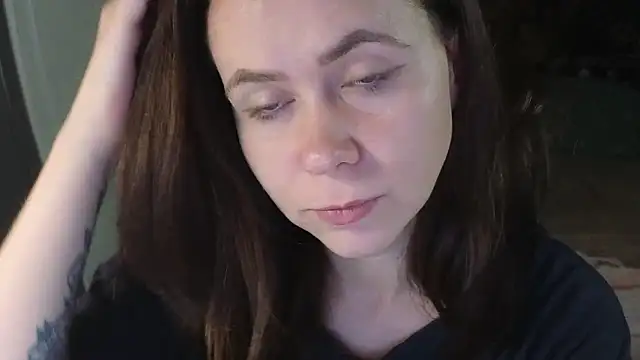 Snapshot of Riley_Roo chatting on September 18, 3:54 pm Riley Roo online show from September 18, 3:54 pm