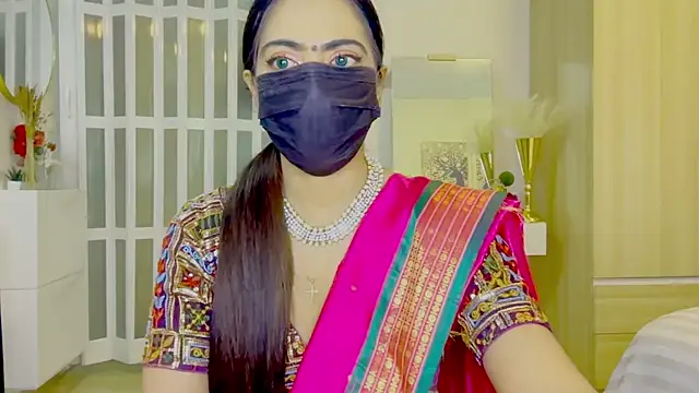 MonalisaDono18 online show from April 26, 5:16 am