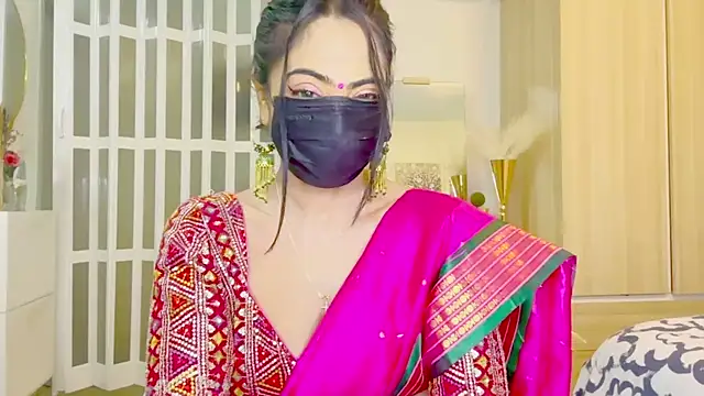 MonalisaDono18 online show from April 21, 1:42 am