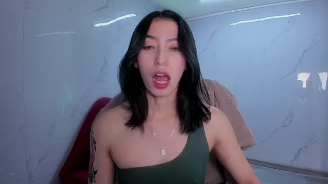 LilithCooperr  online show from April 7, 3:08 am