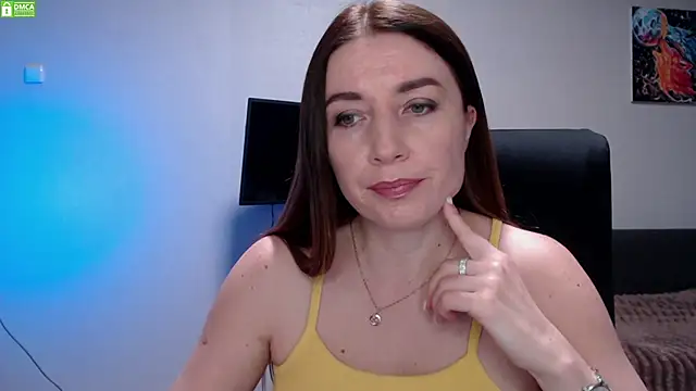 Sweet   Amelia online show from June 6, 2:45 pm