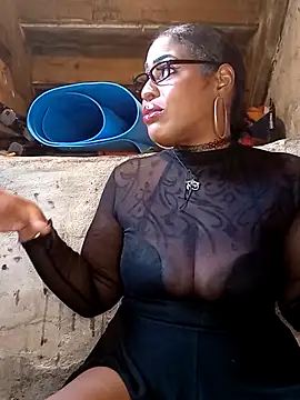 Snapshot of AmazonianMistress chatting on September 9, 10:31 pm AmazonianMistress online show from September 9, 10:31 pm