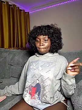 Snapshot of Mon_cherrie_ chatting on September 9, 11:48 pm Mon cherrie online show from September 9, 11:48 pm