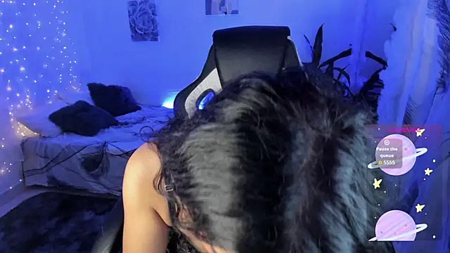 Riana Kean online show from September 17, 6:22 am