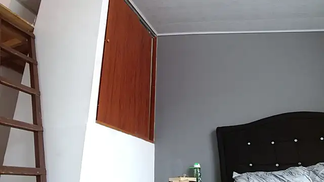 Emilia 1995 online show from June 3, 2:33 pm