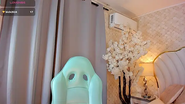 IsabellaBromsS online show from November 17, 9:48 pm