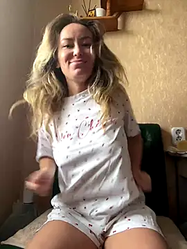 LovenseLush online show from October 16, 8:39 am