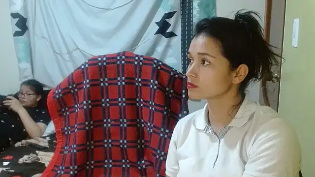 clayre and jill online show from January 8, 4:16 am