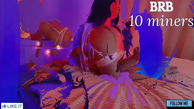 Emily Gin online show from April 27, 3:03 am