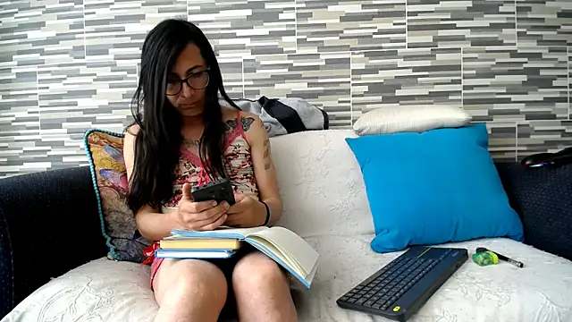 Snapshot of VioletaGomezCo chatting on September 26, 5:10 pm VioletaGomezCo online show from September 26, 5:10 pm