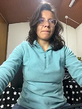 karlamorris  online show from March 9, 1:14 pm