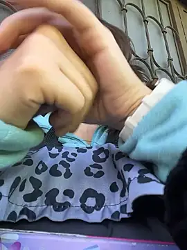 karlamorris  online show from April 22, 1:08 pm