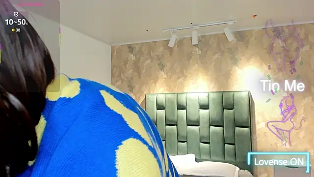 april dumont online show from November 10, 11:27 am