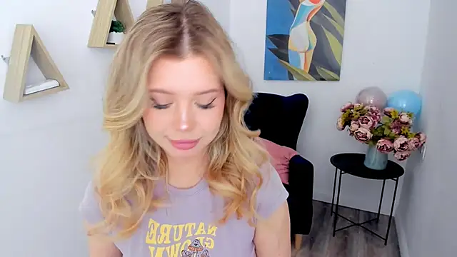 FollowLovee online show from June 9, 3:39 am