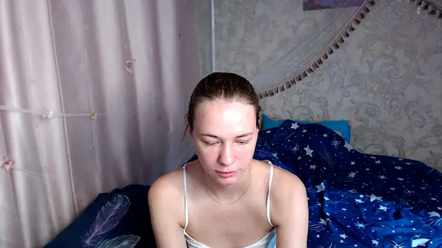 leila bambi  online show from July 27, 4:04 pm