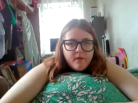 DesireMelissa online show from June 26, 6:03 am