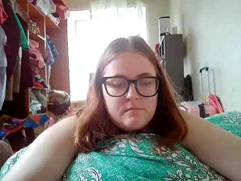 DesireMelissa online show from June 29, 10:15 am