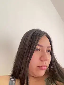 Latina vanessa online show from January 7, 8:45 pm