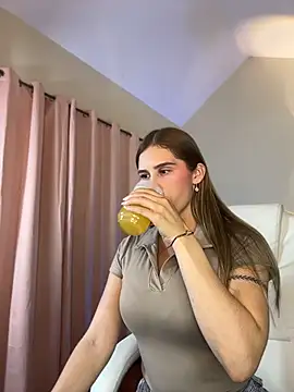 megan connor  online show from June 14, 4:57 am