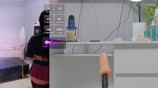 Snapshot of luckyalice_ chatting on September 11, 7:03 pm luckyalice online show from September 11, 7:03 pm