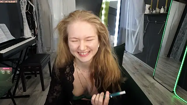 Alexandra Demore online show from June 2, 7:26 pm