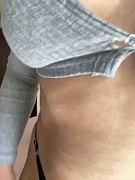 montmariana online show from April 26, 8:06 pm