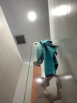 katy pp online show from November 29, 8:13 pm