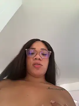 ashley Tompson1 online show from April 25, 1:41 pm