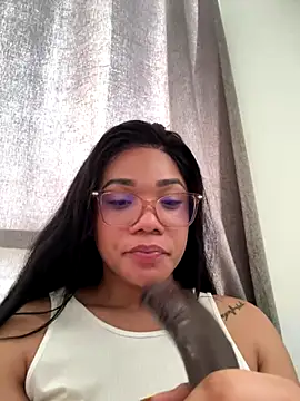 ashley Tompson1 online show from November 1, 5:39 pm