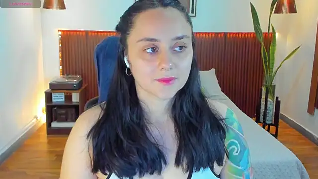 KatherineBond online show from October 31, 10:03 pm