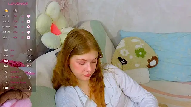 TrissMerigold9 online show from October 31, 9:35 am