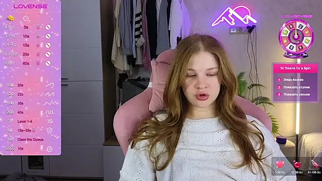 TrissMerigold9 online show from March 10, 7:29 pm