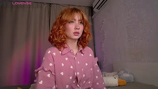 Snapshot of Evaa_Moonn_ chatting on October 31, 12:56 am Evaa Moonn online show from October 31, 12:56 am