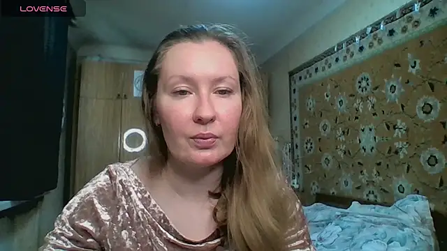 AnnaXLovers online show from April 25, 1:25 pm